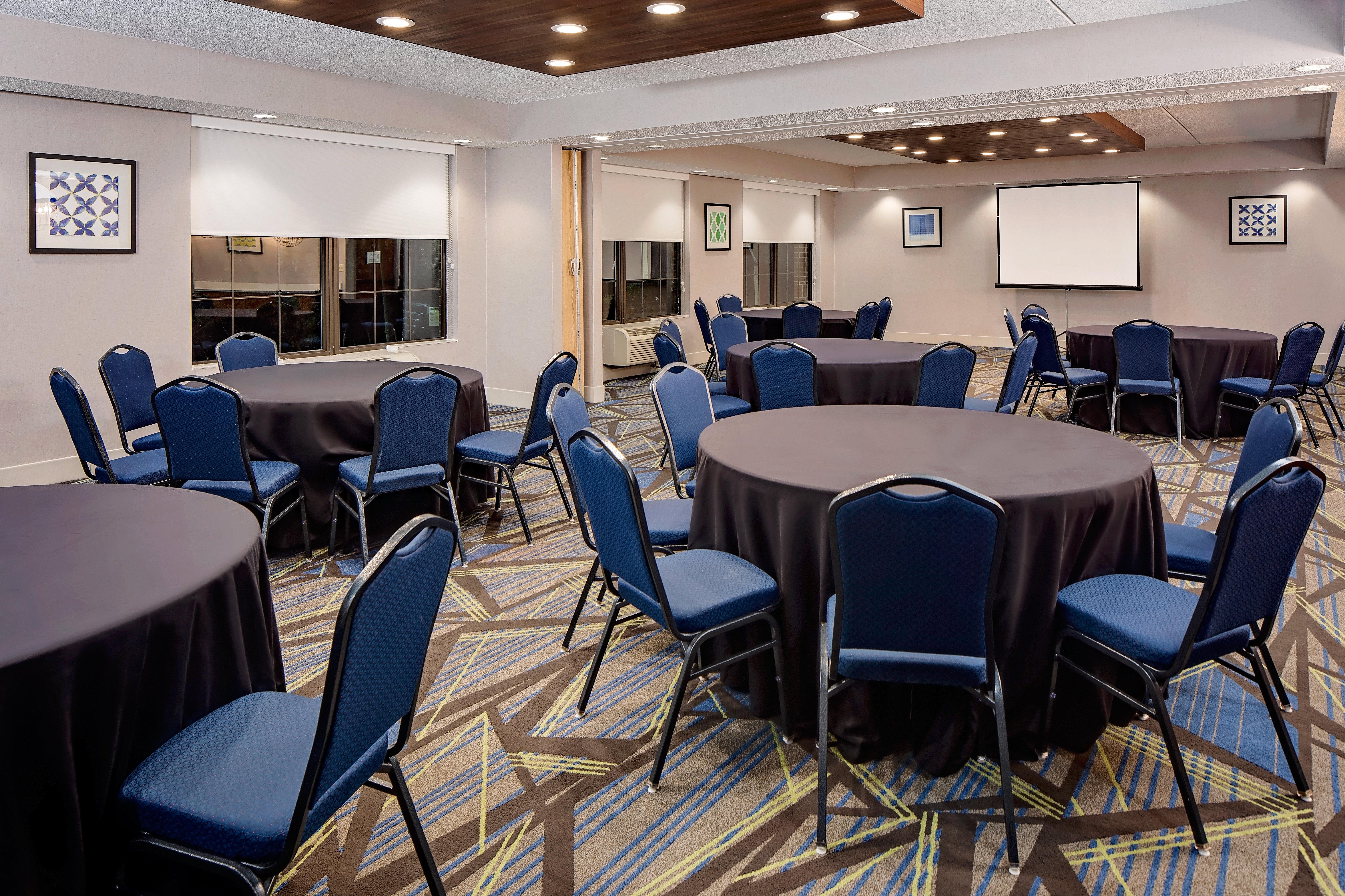 Holiday Inn Express Harrisburg East By Ihg Екстериор снимка