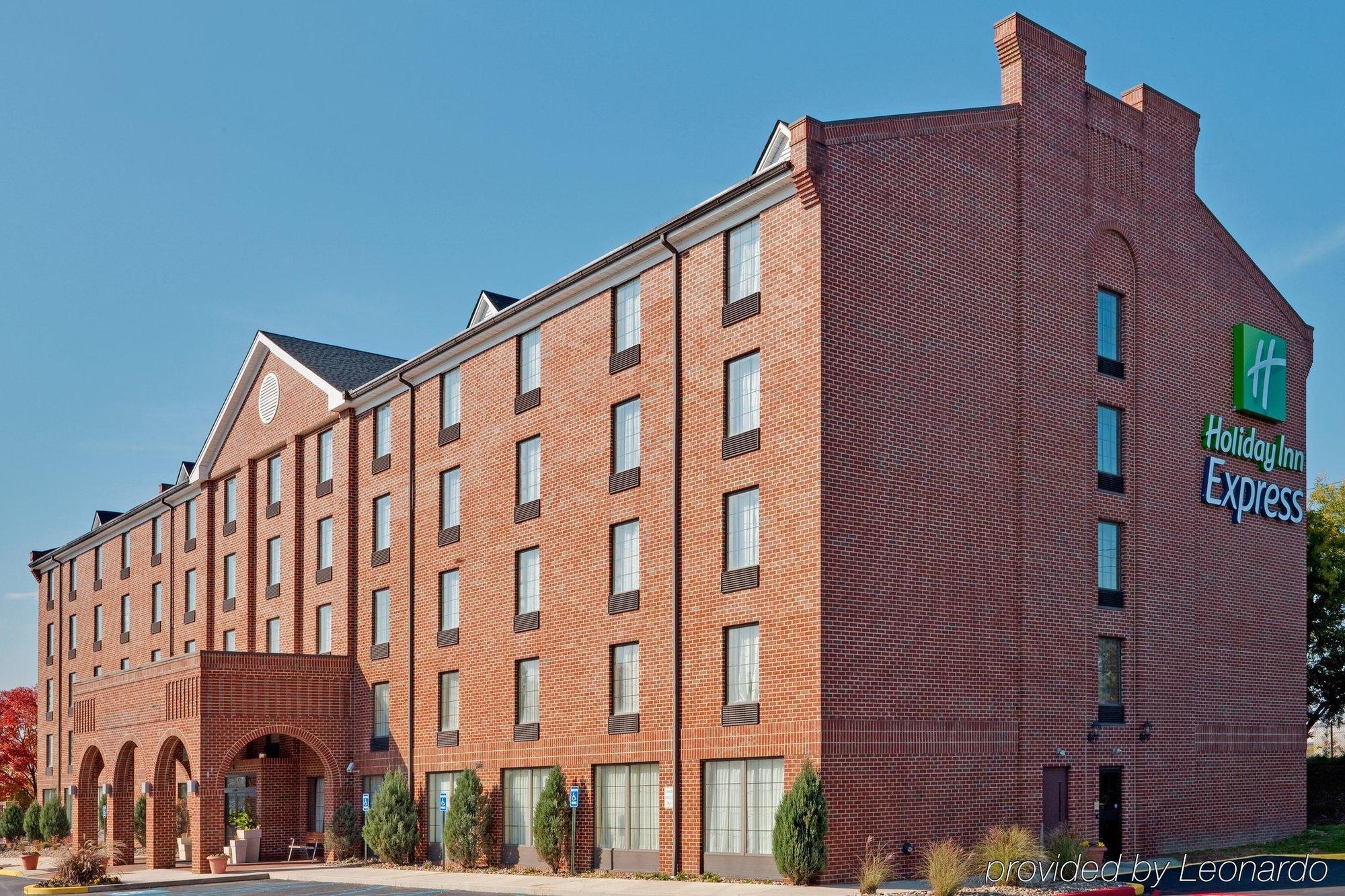Holiday Inn Express Harrisburg East By Ihg Екстериор снимка